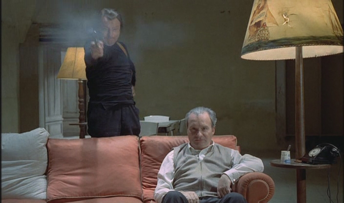 Кадр из фильма «Анонимная компания Франции» (1974)