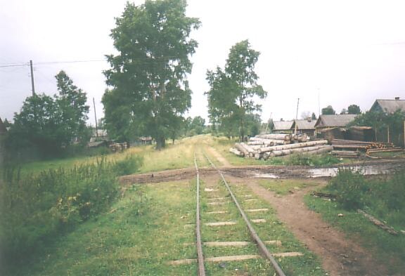 Узкоколейка, сейчас разобрана 