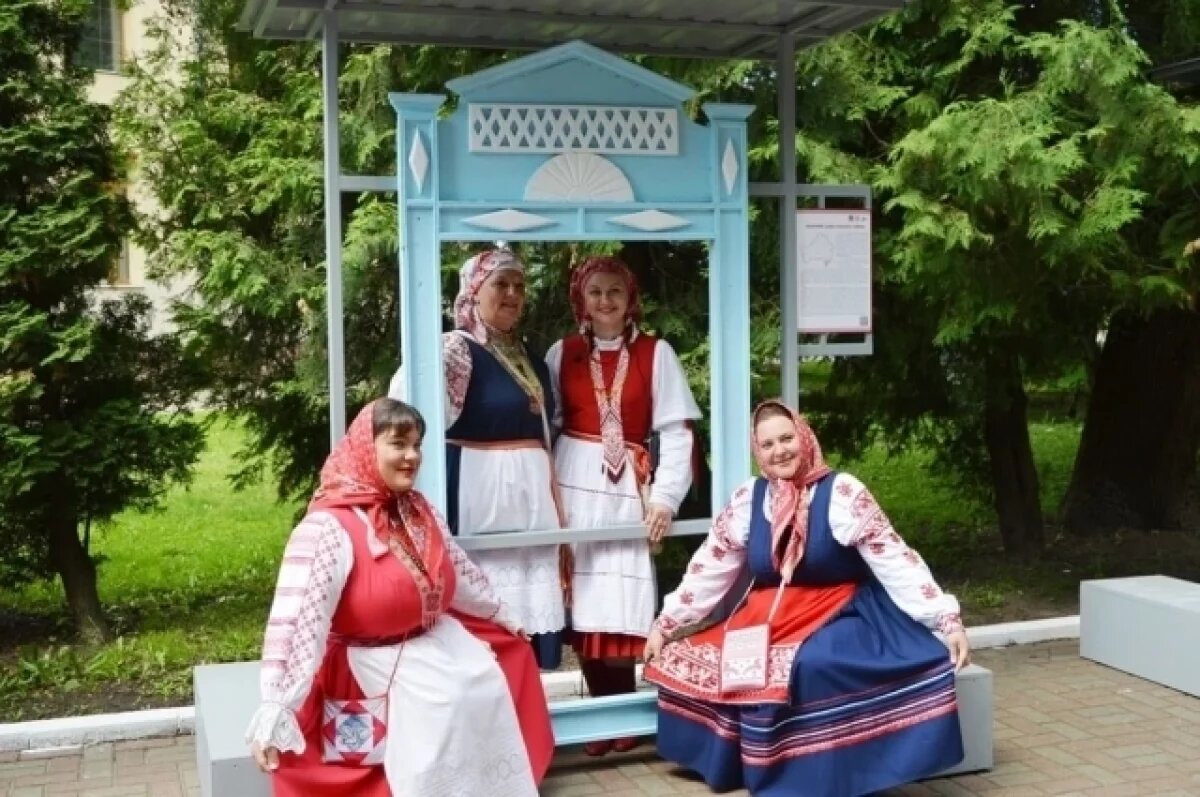    В брянском парке имени Алексея Толстого открылись «Родные окна»
