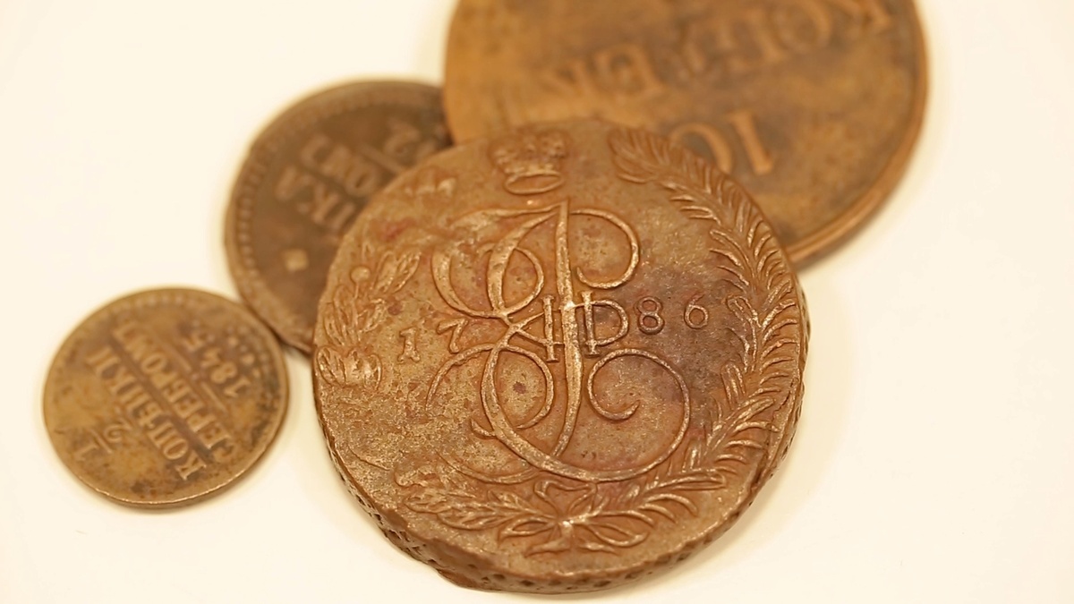     Монеты и статуэтки: красноярцы рассказали, что любят коллекционировать