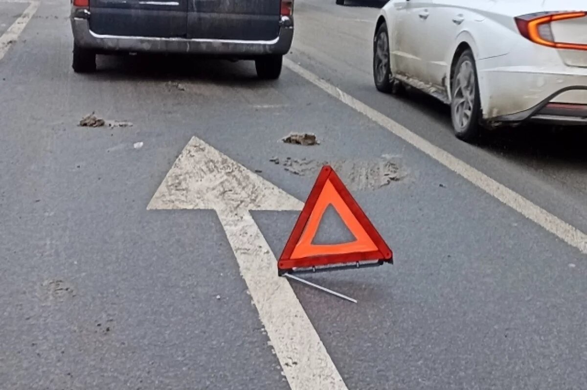    Двух человек доставили в больницу после ДТП в Комсомольском районе Тольятти