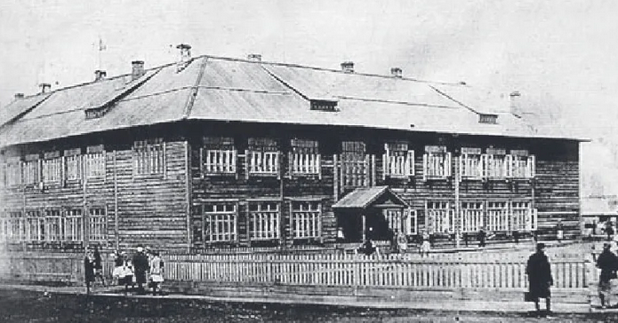 Воспоминания о старом здании Болотнинской средней школы №2 (1935-1965 гг.) ее бывших учеников