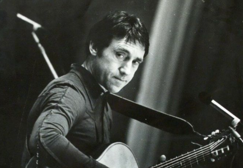 Миронов называл Высоцкого гением. Фото: Pinterest