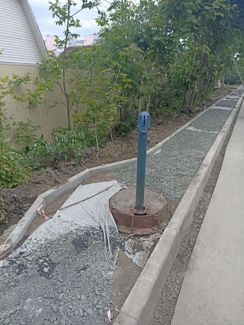    Тротуар с препятствиями переделали в Петрозаводскепаблик ВКонтакте "Подслушано в ПТЗ"