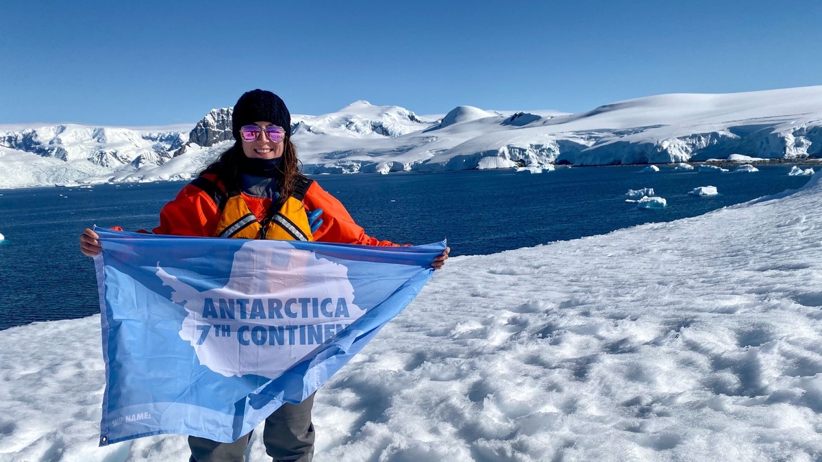 Кто первым увидел Антарктиду и почему на неё не высаживались 75 лет?