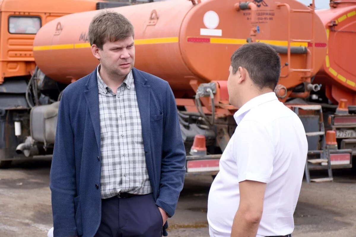    Врио главы Оренбурга Альберт Юмадилов осмотрел технику МУП "БиОз"