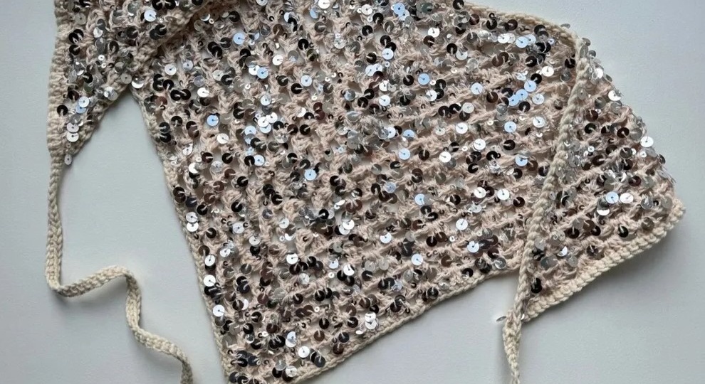 Косынка: возвращение легенды – самый стильный аксессуар сезона!