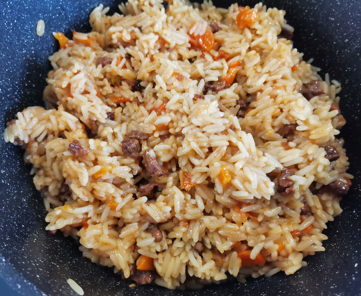 Вкуснейший ароматный плов. Фото автора.
