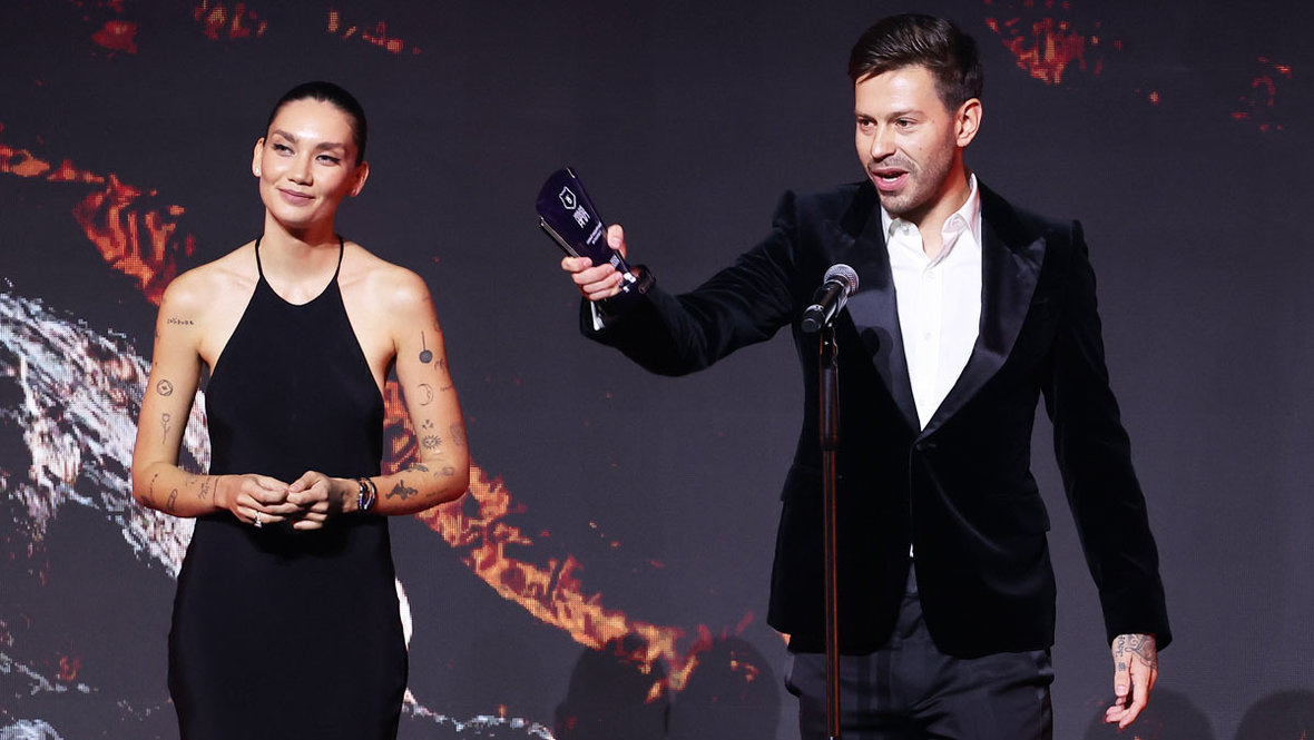    Карина Истомина и Федор Смолов.Александр Федоров