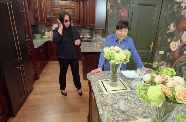 Лариса Гузеева