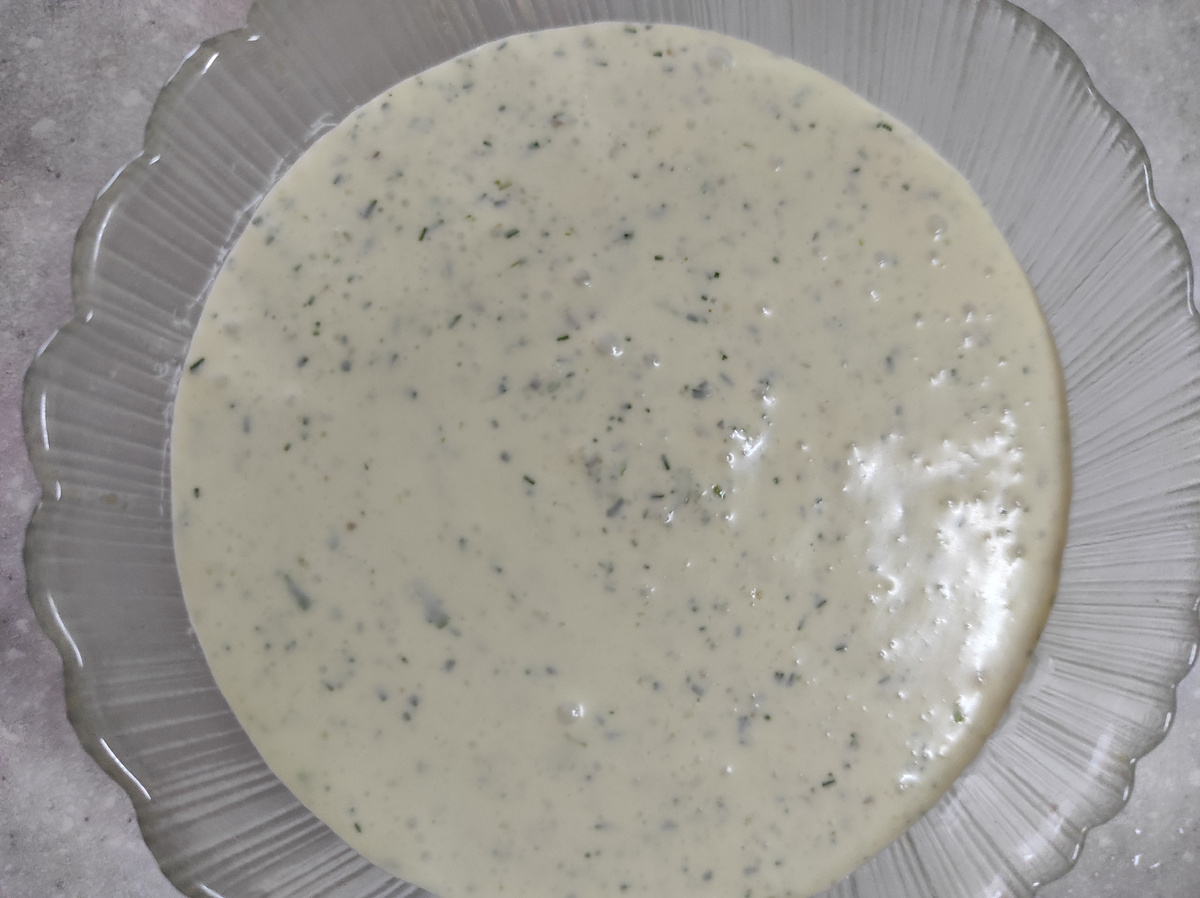 Соус тартар так же выглядит или нет? 