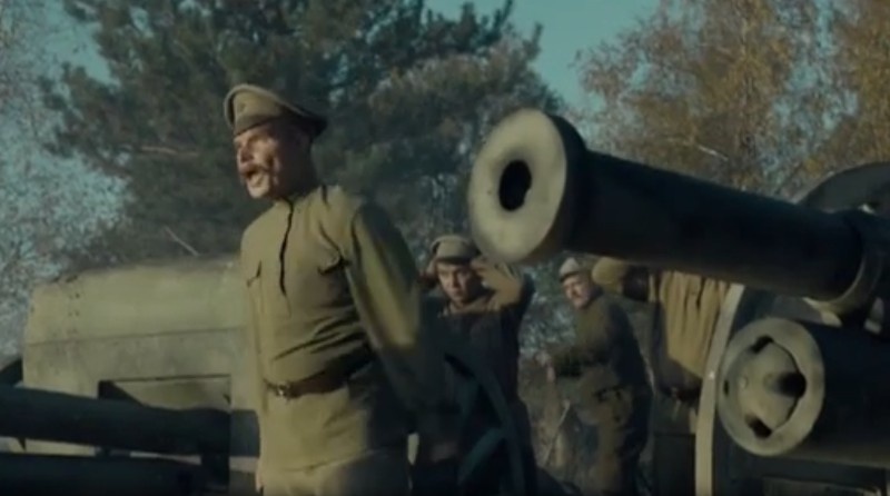 Обстрел Ярославля. Кадр из фильма "Мятеж" (2020).