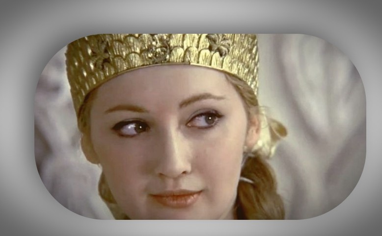 Та самая красавица из комедии "Иван Васильевич меняет профессию".