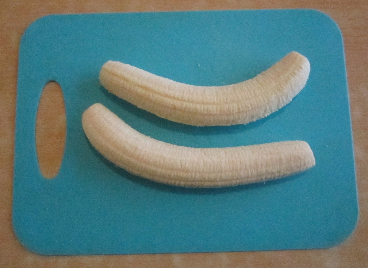 Фруктовый салат. Шаг 2. Фото: канал Три рецепта.