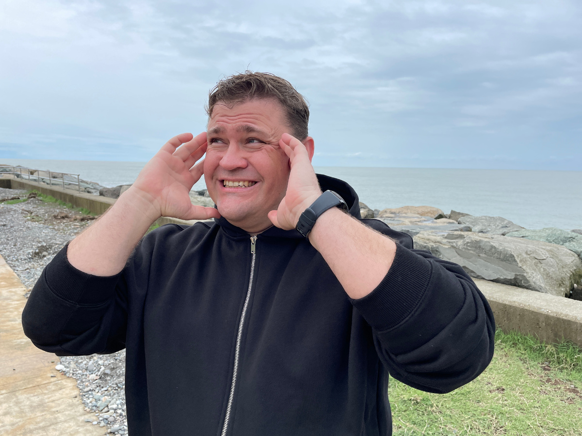 Это я искренне не понимаю почему риелторы не снимают видео, но все еще ждут, что выберут их просто так. 