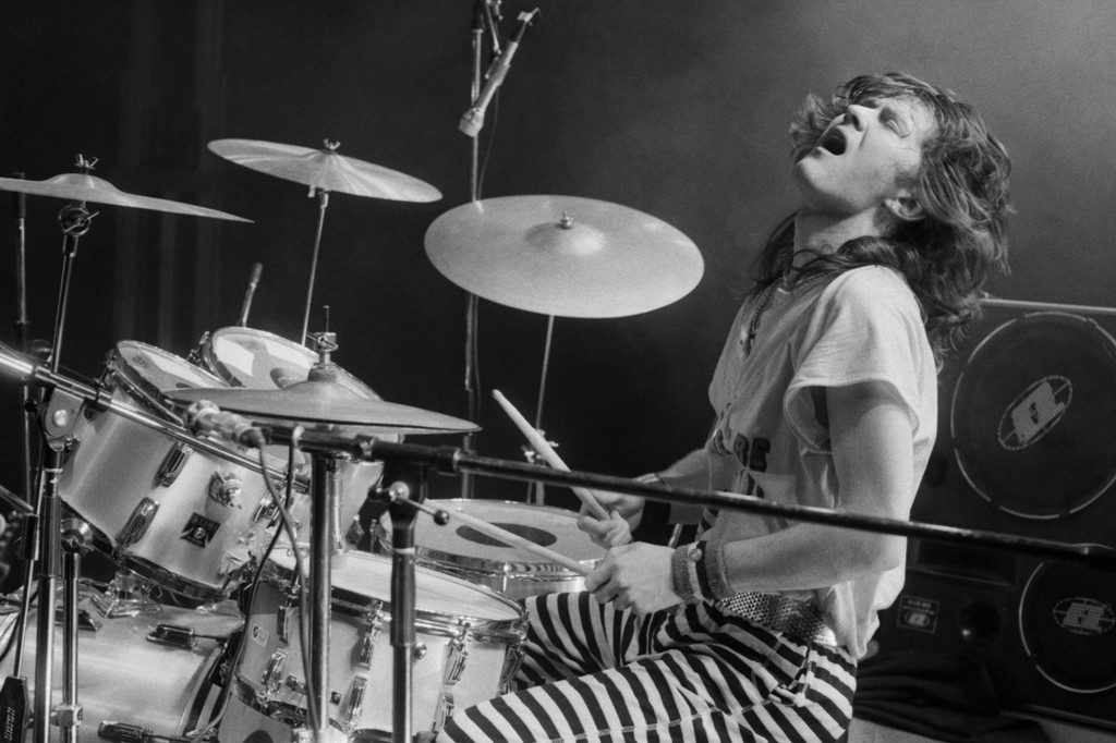    Фото © Роман Подэрни, Сергей Серегин / ТАСС