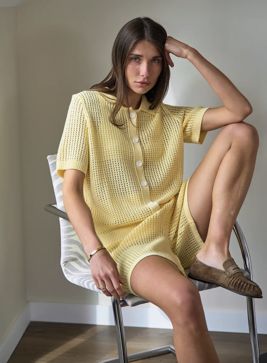 КОСТЮМ С ШОРТАМИ С WB