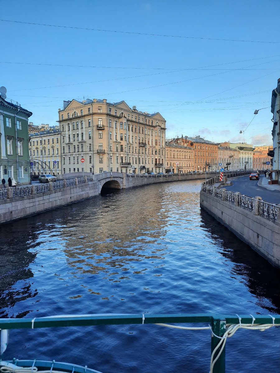 Улицы в Санкт-Петербурге. Фото из личного архива 