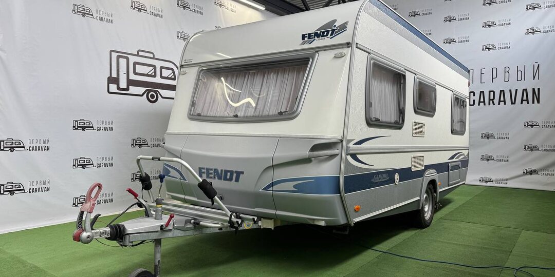 ЕВРОПЕЙСКИЙ КАРАВАН С ДВУМЯ ЗОНАМИ ОТДЫХА