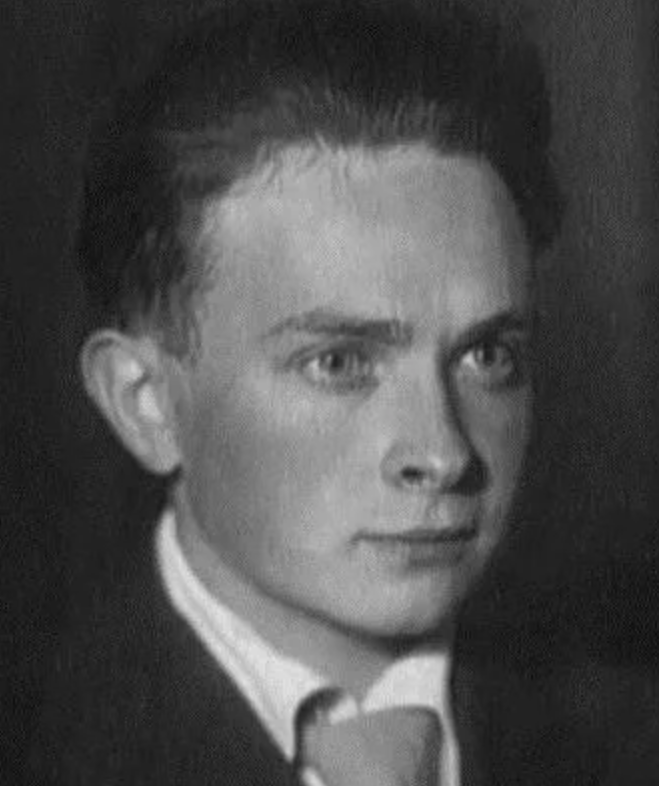 Юрий Катин-Ярцев в юности (старшие классы школы)