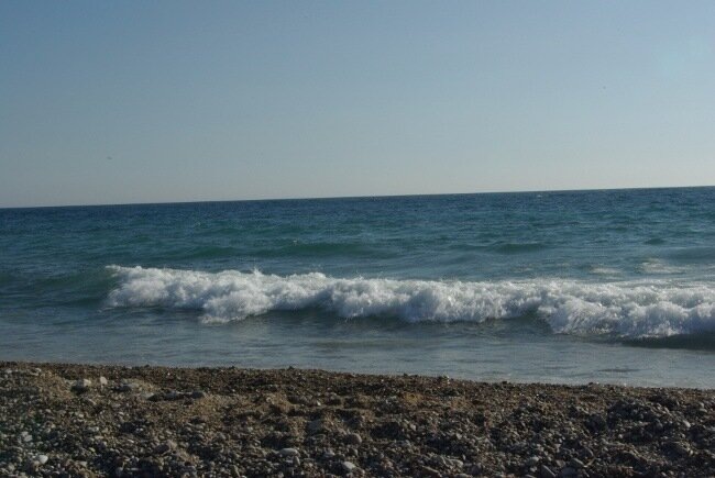 Адриатическое море - сплошная благодать... как и любое море, признаюсь честно; что там положено писать про "места силы"? - избито, но верно... моря - это мои личные места силы