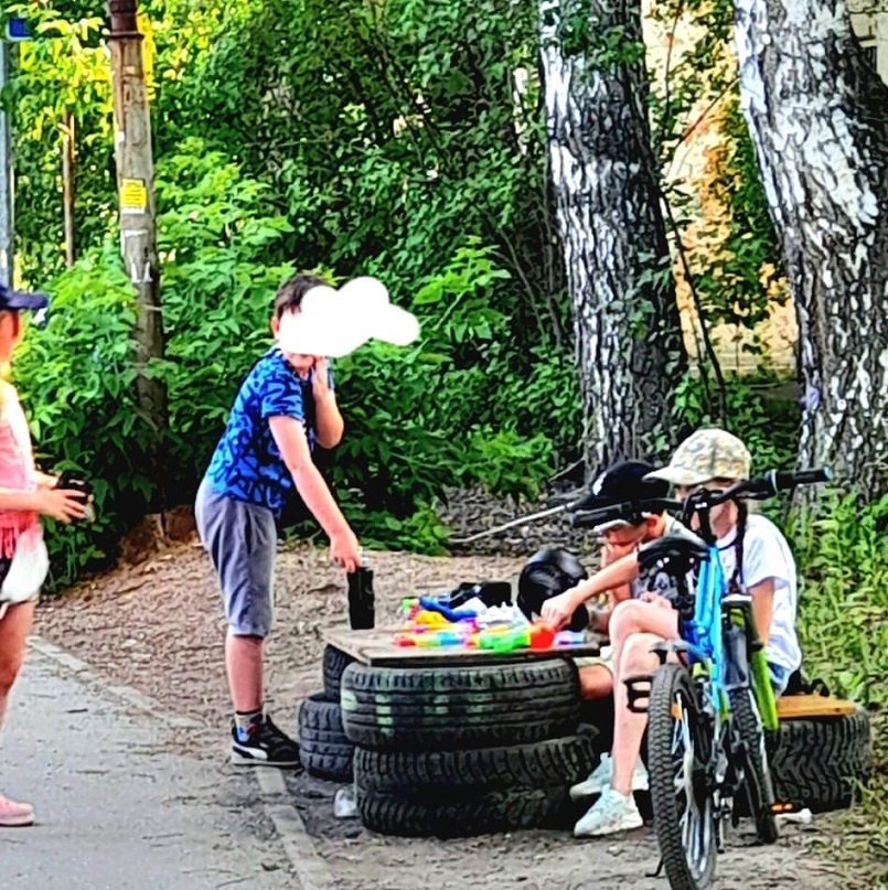 "конкурентов" в лицо лучше не знать...................Фото автора