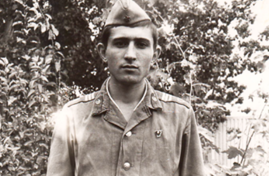 Сержант ПВ КГБ СССР В. Карташов