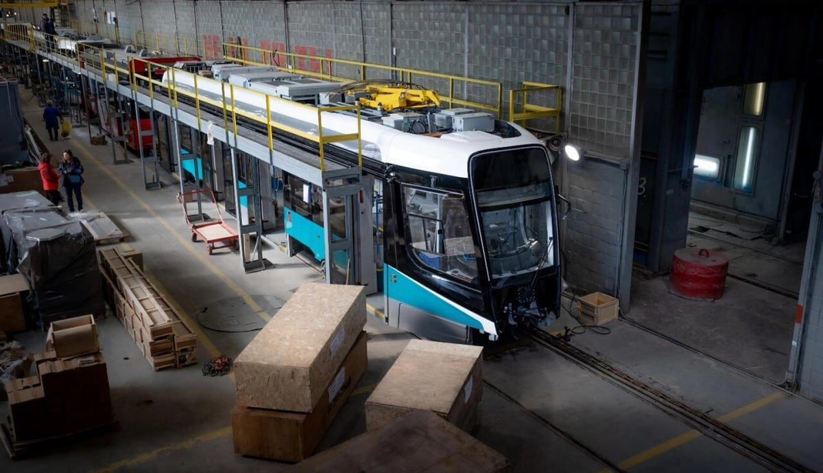 Производство трамваев на Усть-Катавском вагоностроительном заводе. Источник: Наталья Лацевич/74.ru