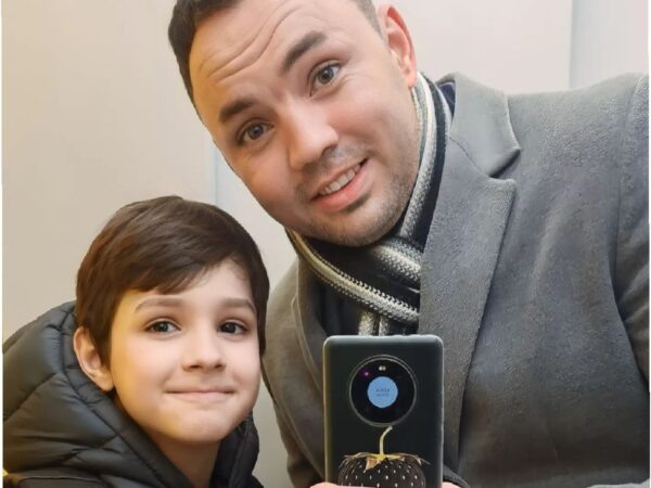    Александр Гобозов с сыном. Фото: ТВЦ