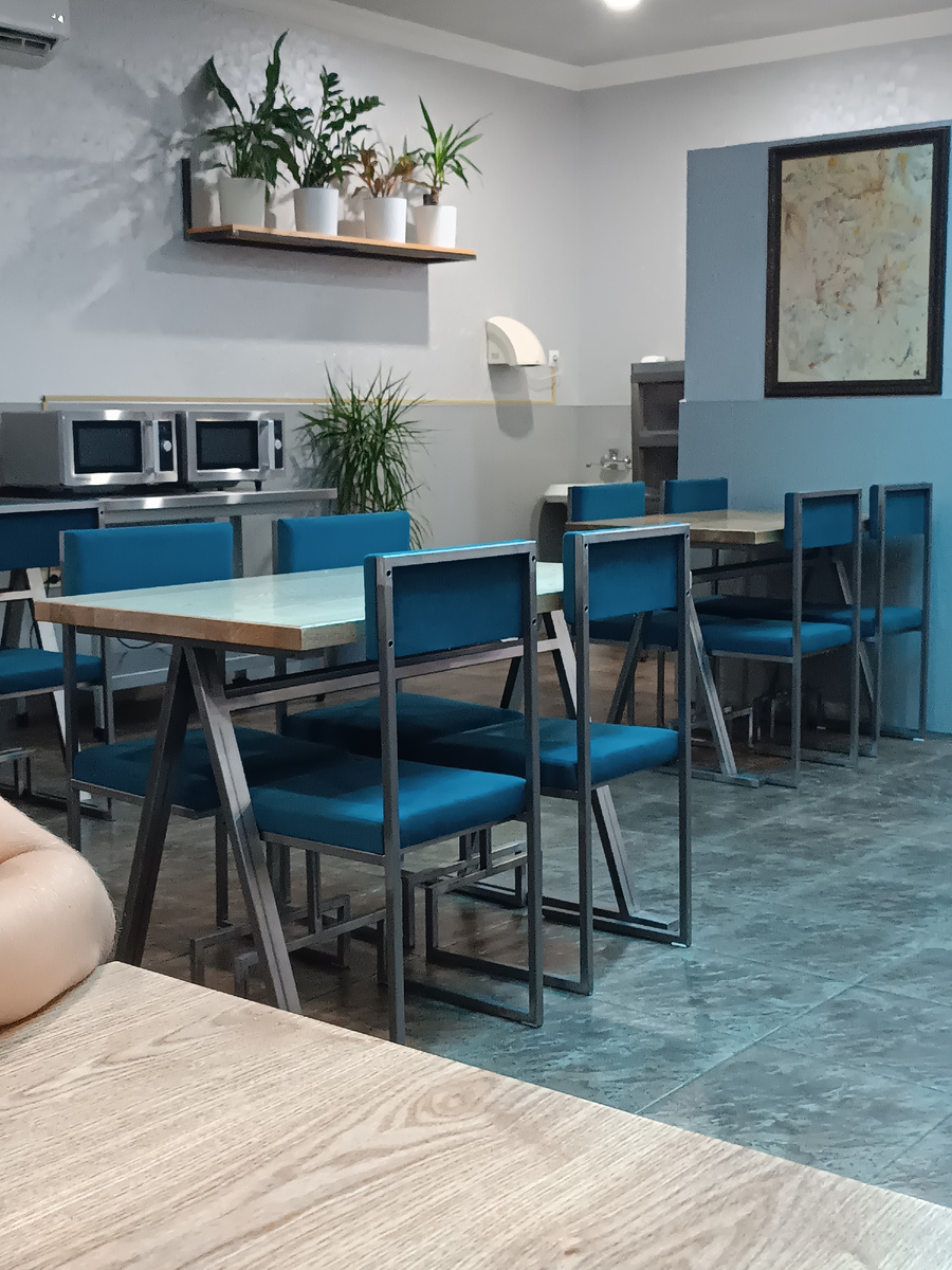 Зал столовой Платан