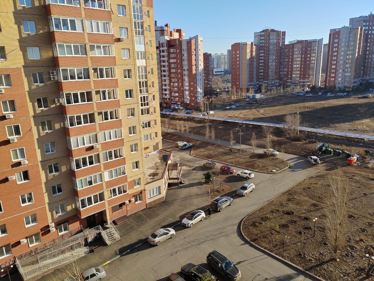 Вид с общего балкона в Оренбурге