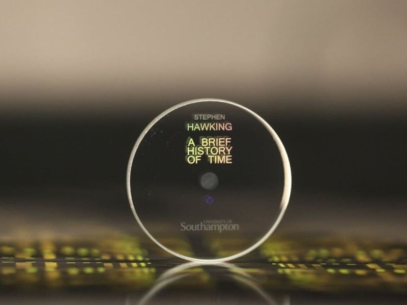    Молекула-магнит увеличивает ёмкость жёстких дисков в 100 раз