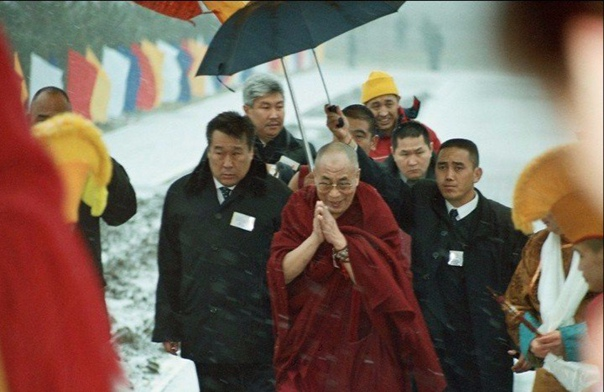 Далай-лама XIV в Элисте, 2004 год.