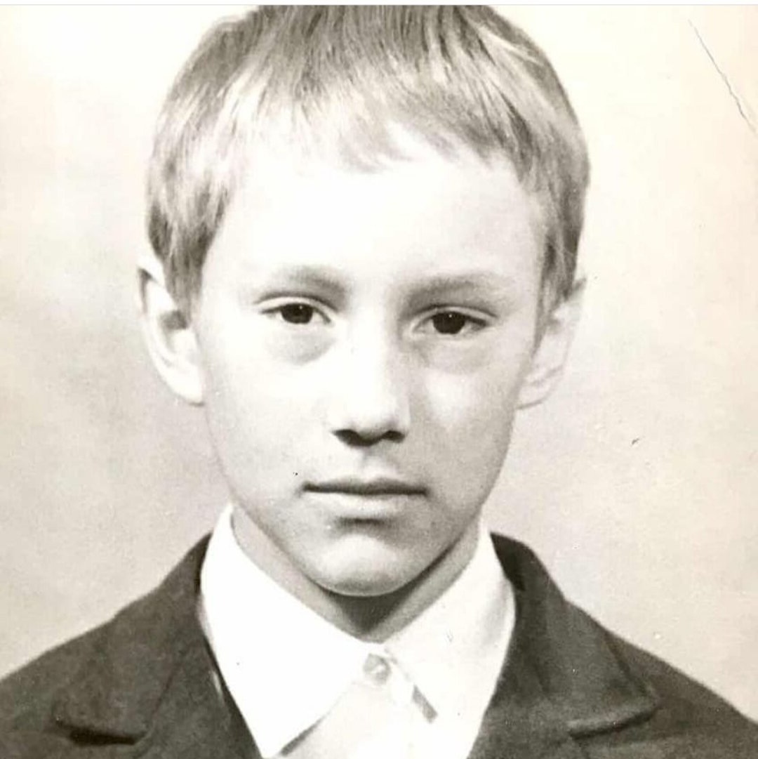 Евгений Сидихин в детстве