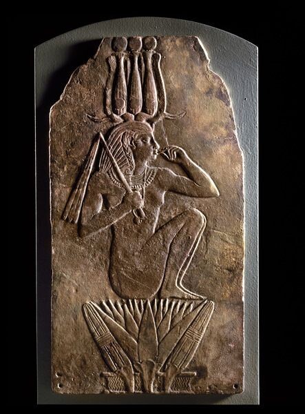 Гарпократ — дитя в цветке лотоса. Британский музей Лондона