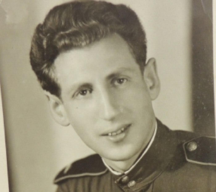 Спасенный Синяковым и дошедший до Берлина Илья Эренбург