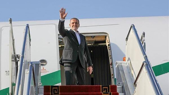    Президент Ирана отправляется на саммит в Азербайджан. Фото: Iranian Presidency Office apaim/Keystone Press Agency