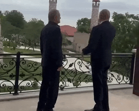    Беседа президентов Ирана и Азербайджана была дружественной и внешне даже тёплой. Видео: Axar.az