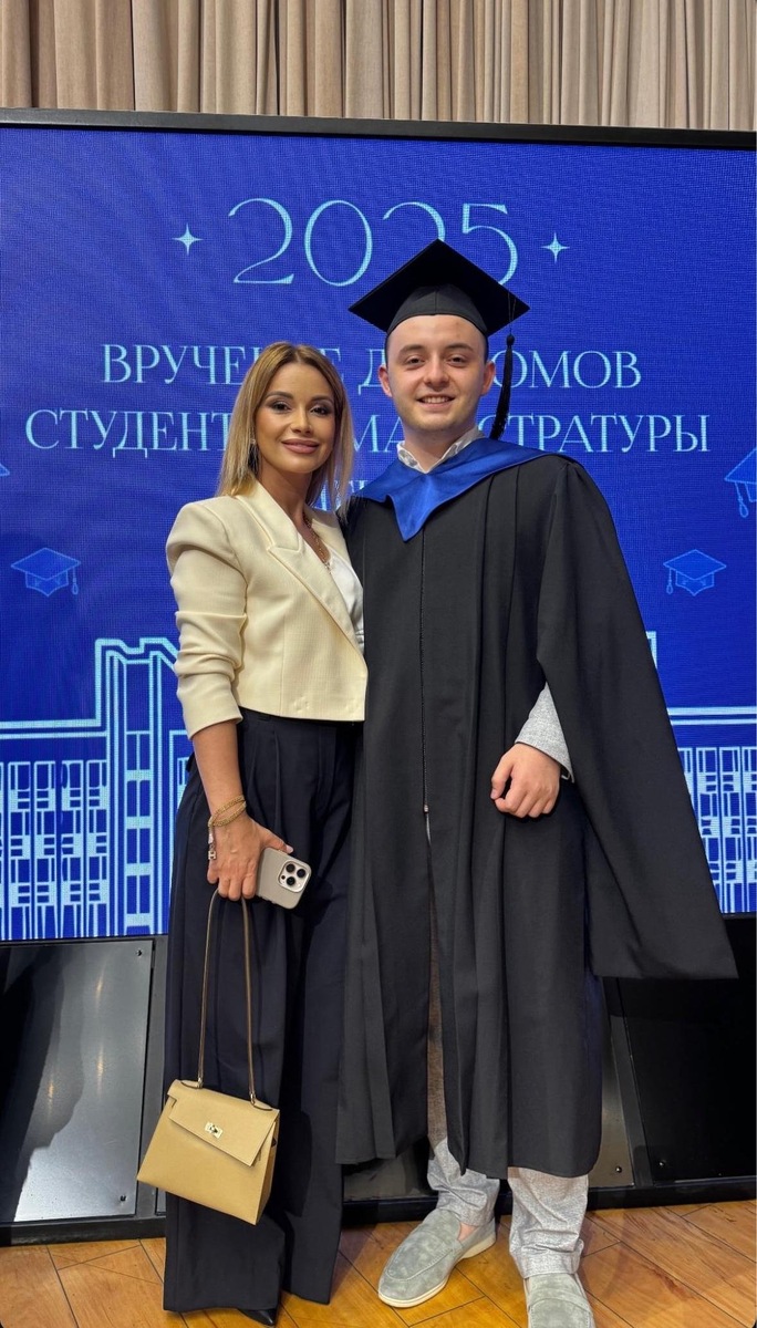    Ольга Орлова с сыном
