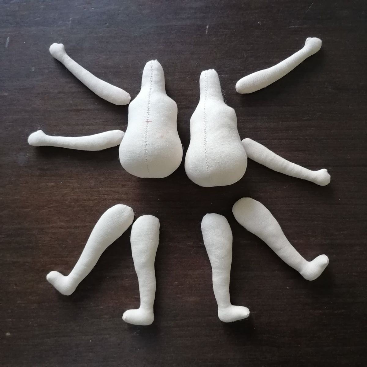 Раскрой и сшивание деталей