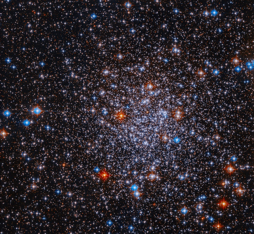 Скопление ESO 591-12. Источник: NASA