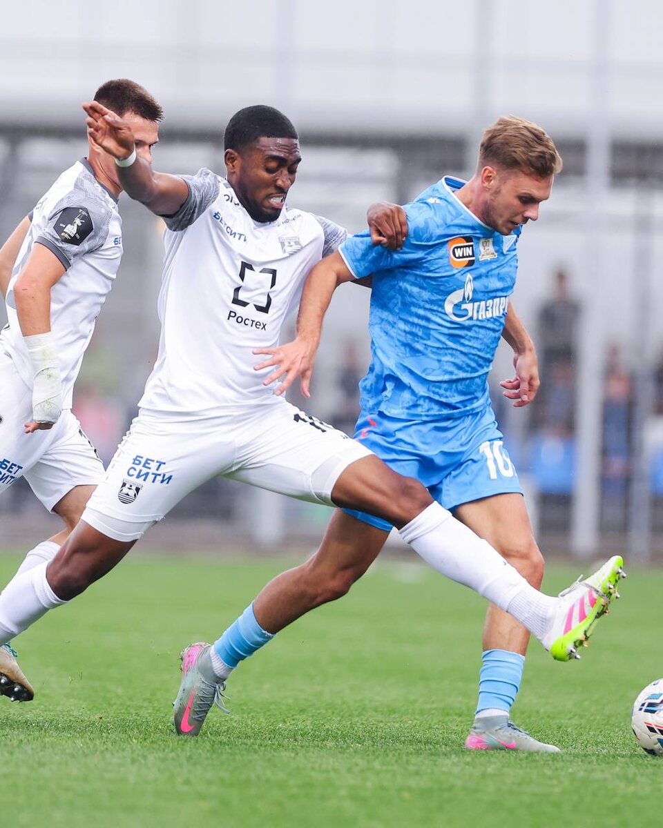 Максим Глушенков мог бы украсить любую команду РПЛ, но в «Зените» потерялся