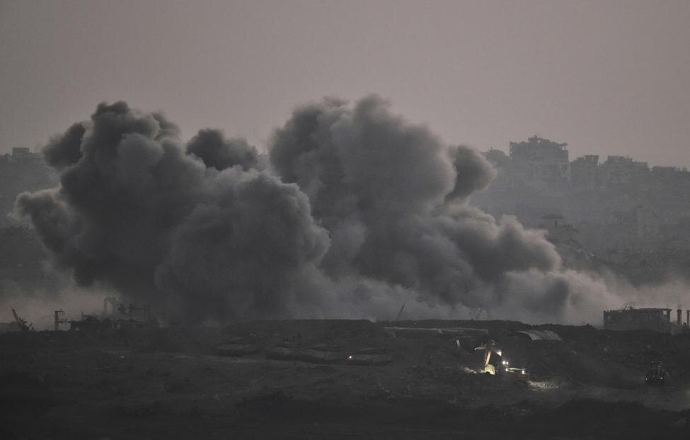 © AP Photo/Leo Correa