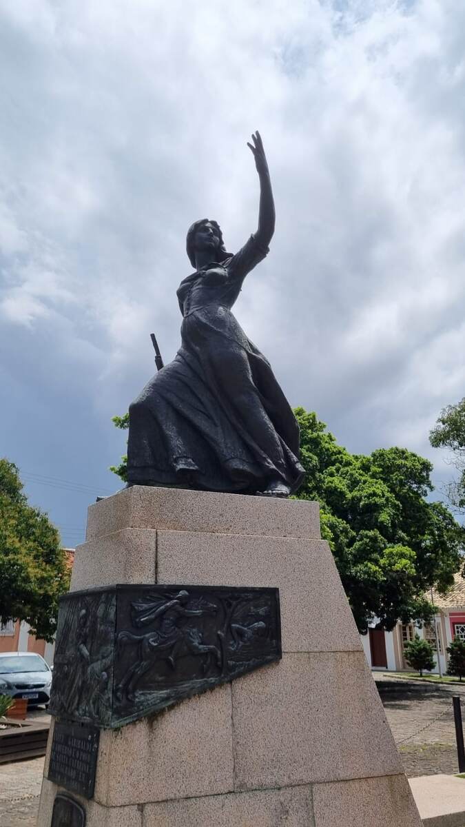 Собственно, Анита.