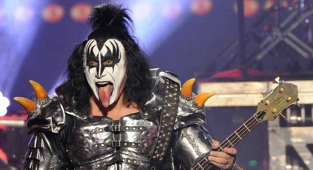 Джин Симмонс. Фото из открытого источника