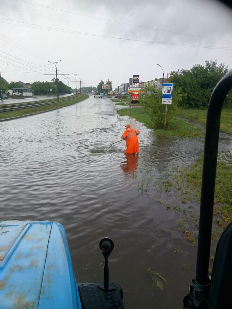    В Барнауле устраняют последствия ливней. Источник: Администрация Барнаула