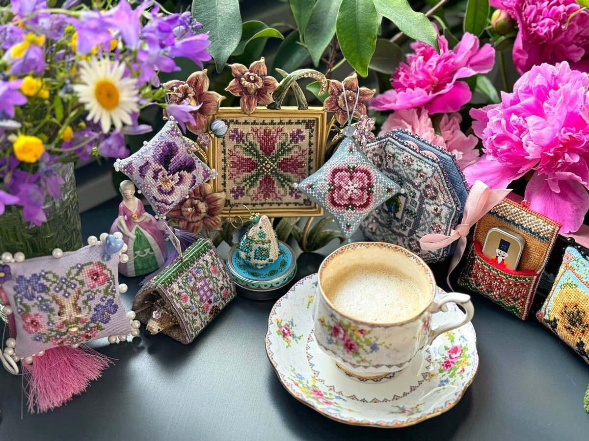 Вышитые конфетки от Just Nan 💗