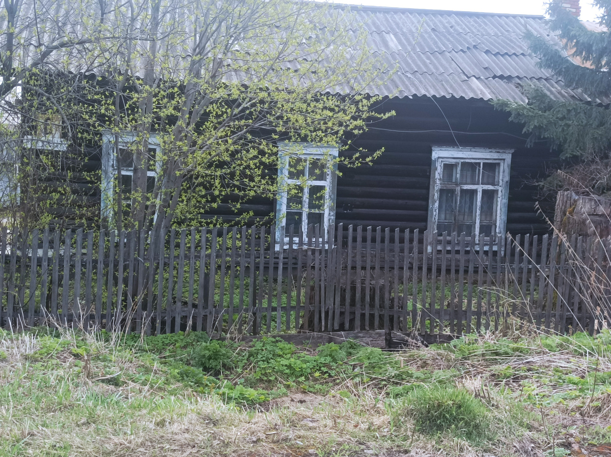 Вот эта улица, вот этот  дом