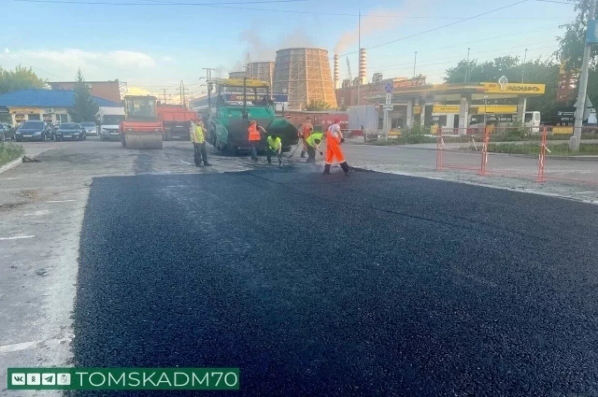    На Фрунзе в Томске восстановили движение после коммунальных раскопок