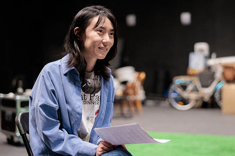    Китайский режиссер Ичэнь Лю: «Конечно, это некий вызов для меня, но интересно. Произведение выбирала сама, читала разные тексты. Для меня самое важное — тема».   
Фото: Сергей Елагин